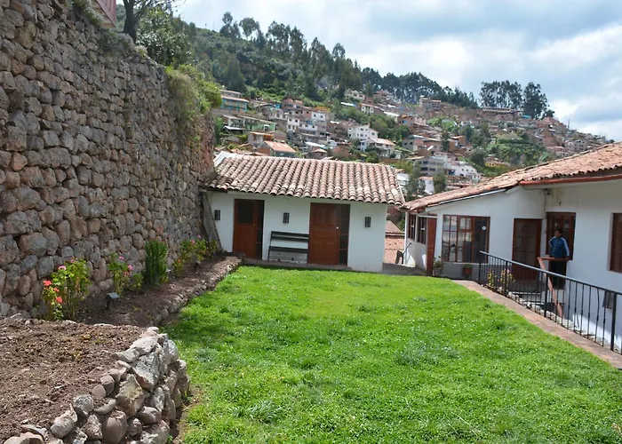 Casa Jardines De Jeyu 2*